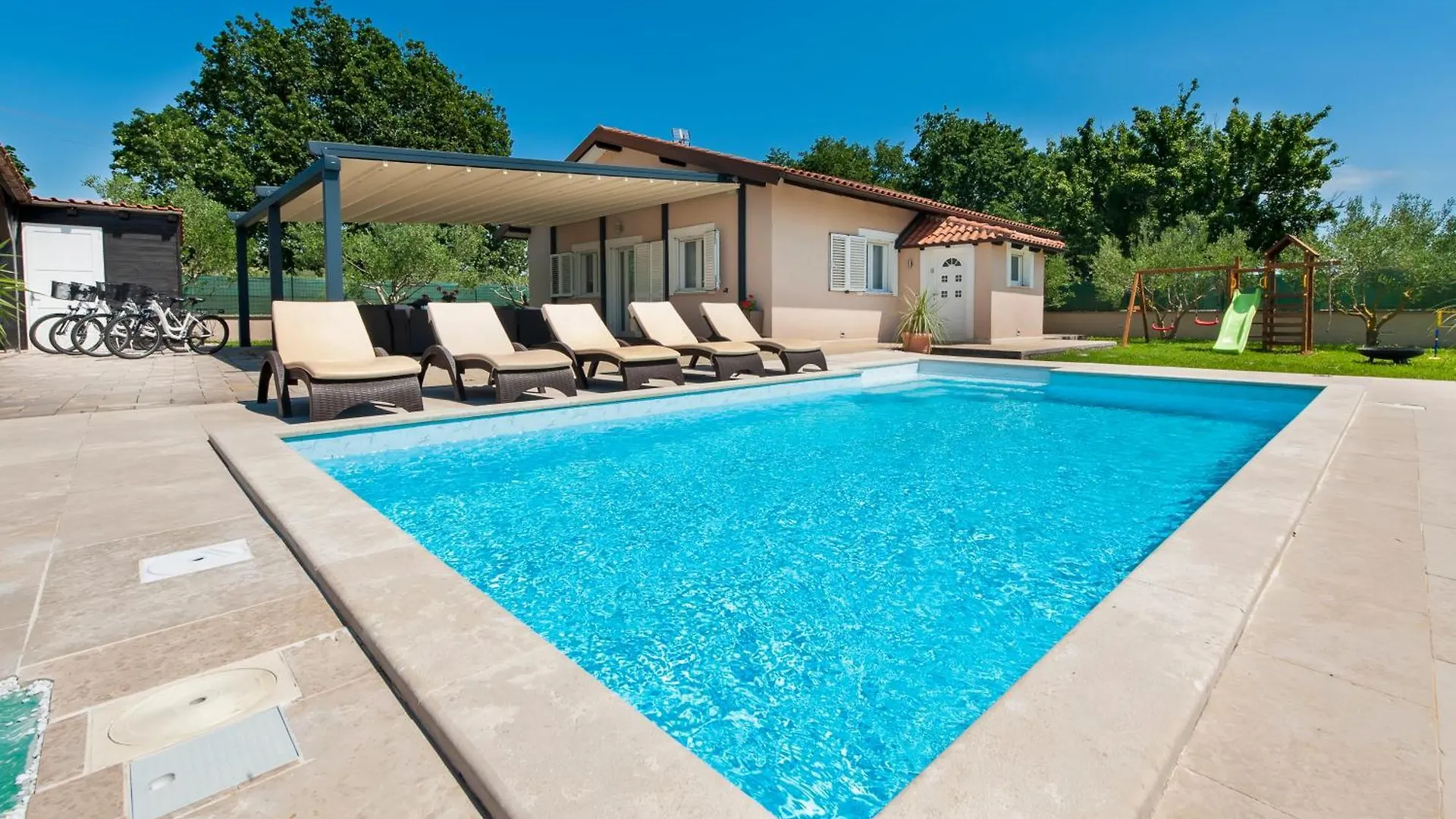Villa Suzy In Rovinj Near The Sea