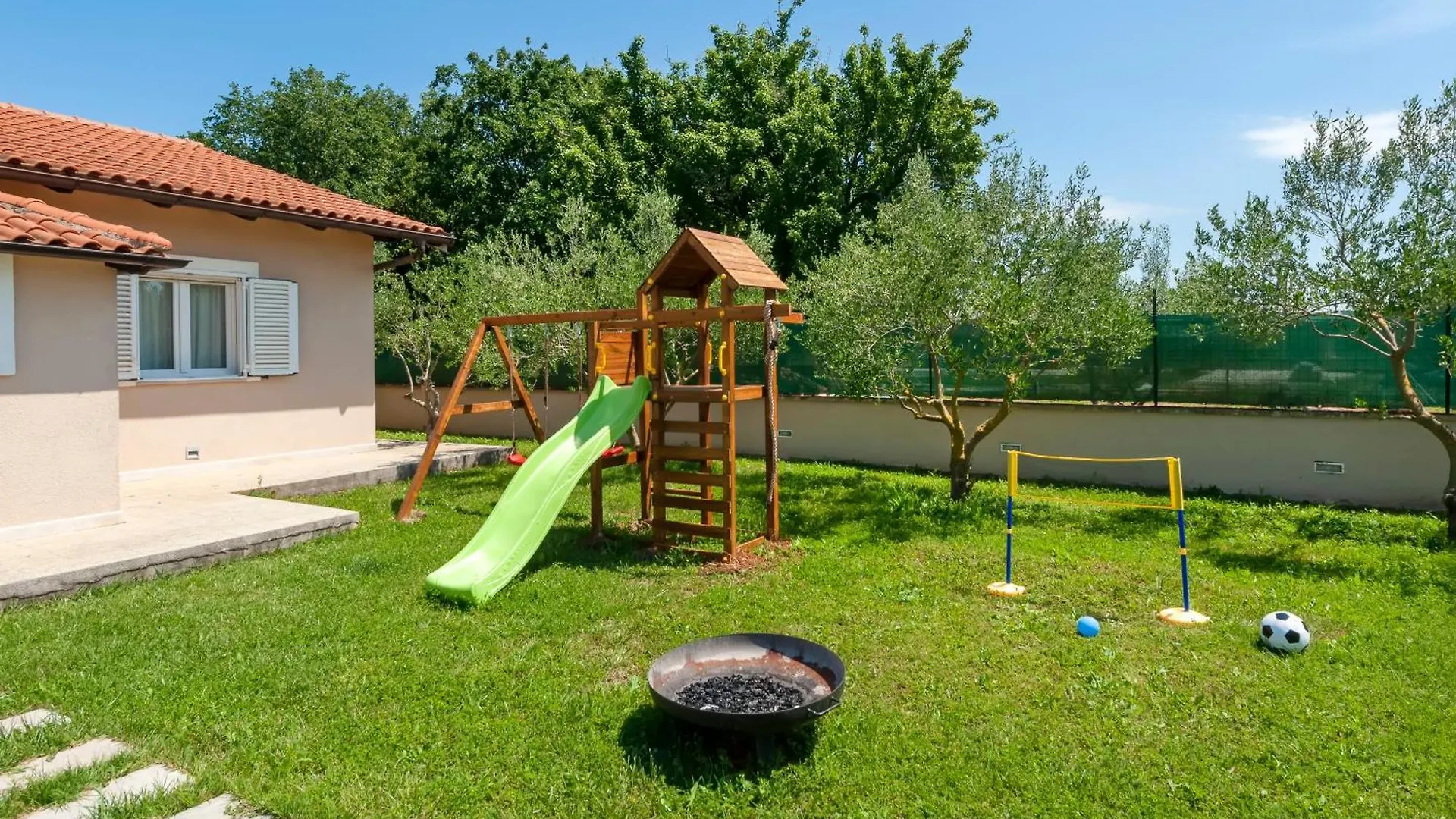 Villa Suzy In Rovinj Near The Sea